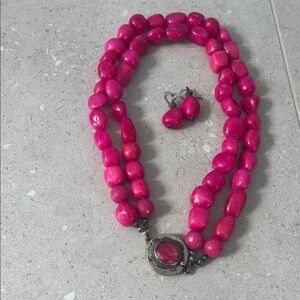 Source Unknown Vibrant Pink Beaded Necklace Set